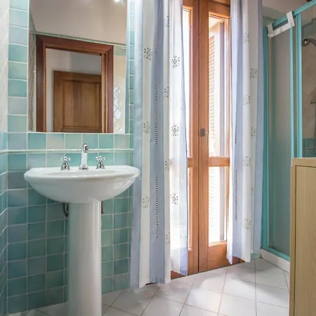 Semesterbostad Rovo House, Pittulongu, Olbia, Sardinia