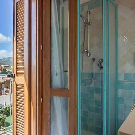 Rovo House, Pittulongu, Olbia, Sardinia Semesterbostad Olbia