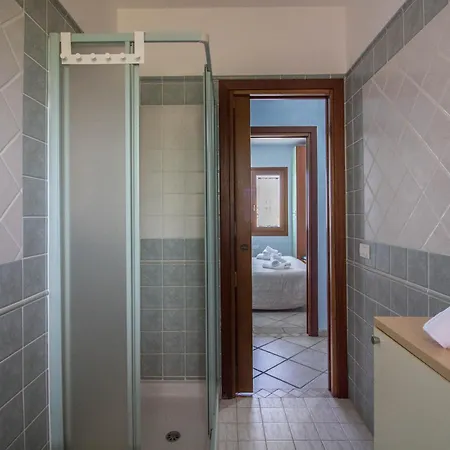 Semesterbostad Rovo House, Pittulongu, Olbia, Sardinia Olbia