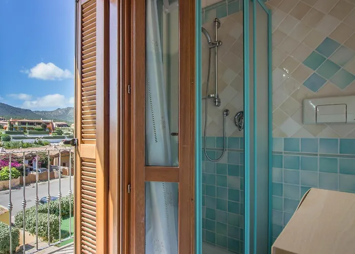 Rovo House, Pittulongu, Olbia, Sardinia Дом отдыха Ольбия