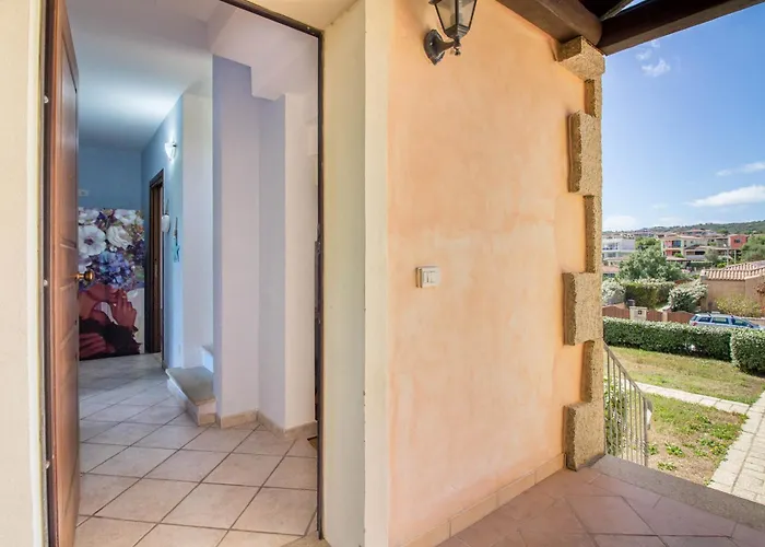Дом отдыха Rovo House, Pittulongu, Olbia, Sardinia Ольбия