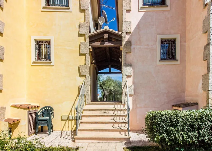 Дом отдыха Rovo House, Pittulongu, Olbia, Sardinia Ольбия