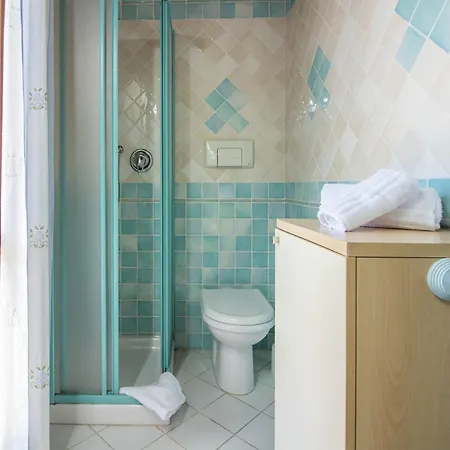 Nyaraló Rovo House, Pittulongu, Olbia, Sardinia