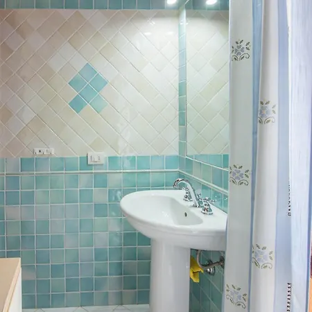 度假居 Rovo House, Pittulongu, Olbia, Sardinia *