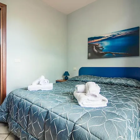 Nyaraló Rovo House, Pittulongu, Olbia, Sardinia