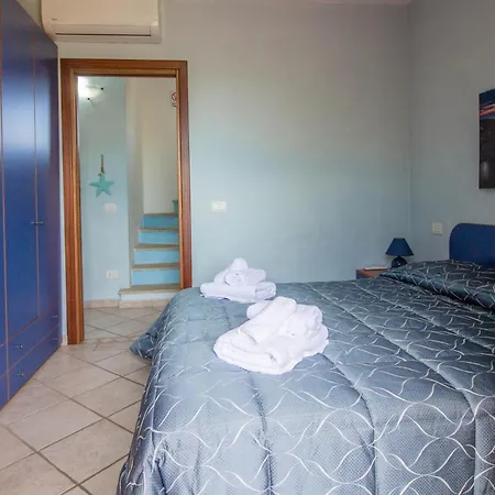 Rovo House, Pittulongu, Olbia, Sardinia * 奧爾比亞