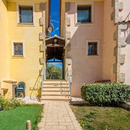 Rovo House, Pittulongu, Olbia, Sardinia * 奧爾比亞