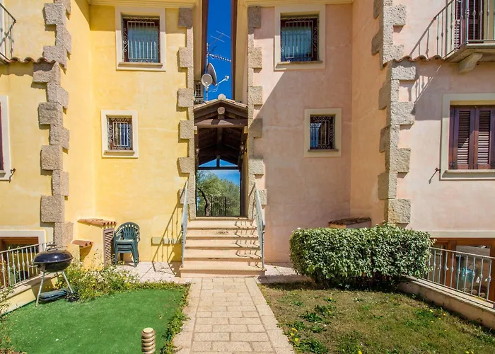 Rovo House, Pittulongu, Olbia, Sardinia * 奧爾比亞
