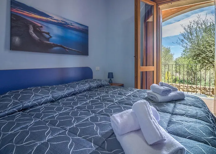 Rovo House, Pittulongu, Olbia, Sardinia 奧爾比亞